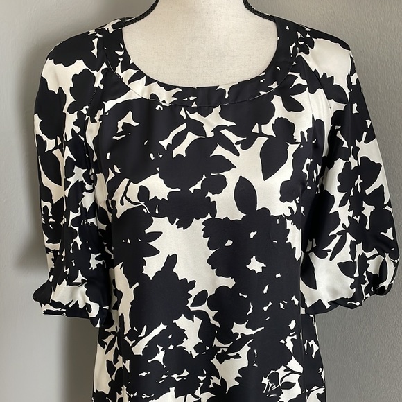 Banana Republic 100% silk dress - Picture 2 of 8